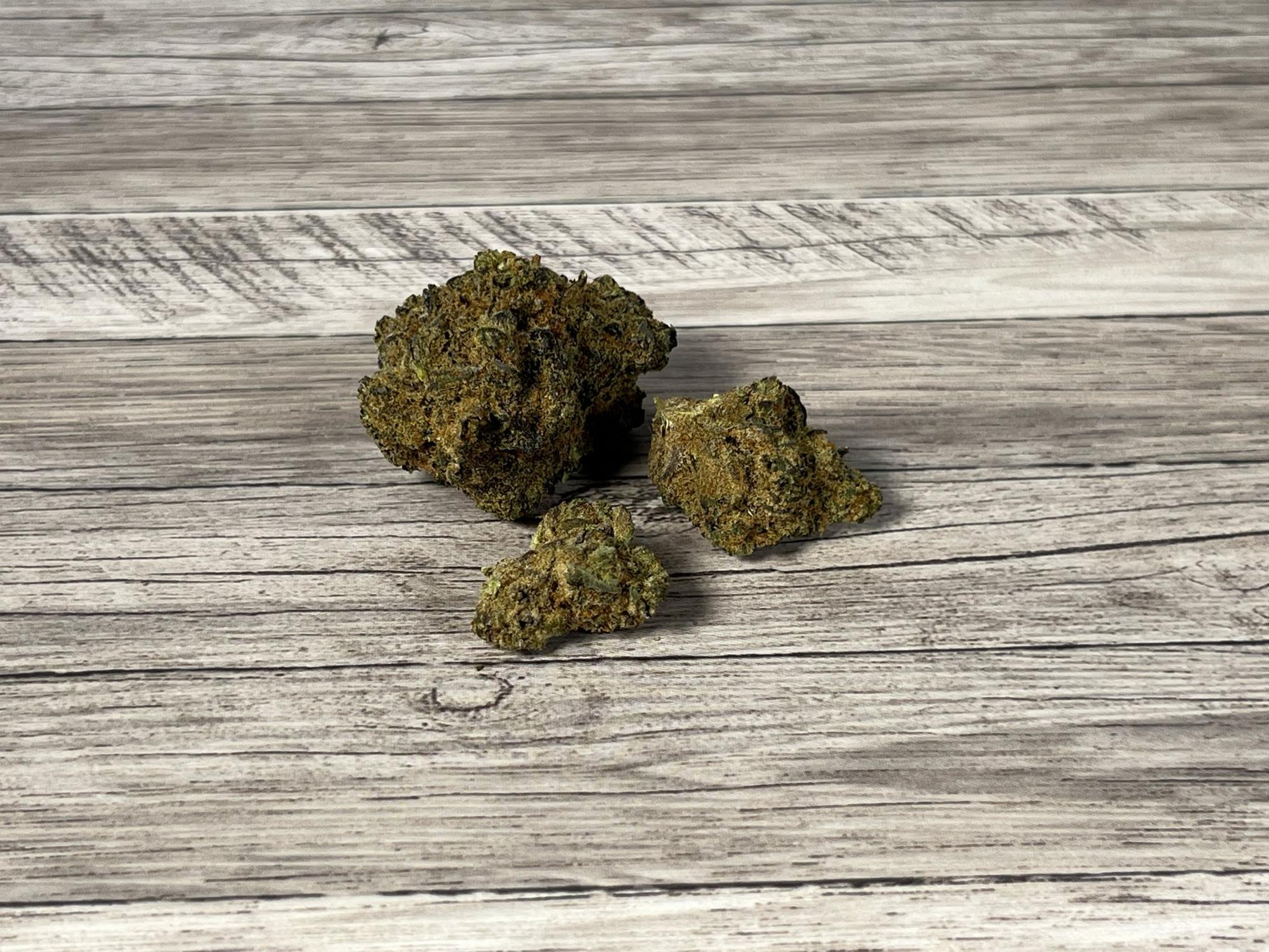 Sativa vs. Indica and Understanding Cannabis’ Two Faces